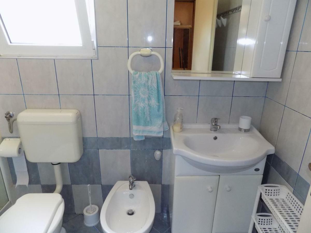 Apartment Kata *